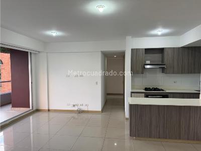 Apartamento de 3 alcobas en venta en Loma De Las Brujas, Envigado, 97 m² · foto 12 de 20