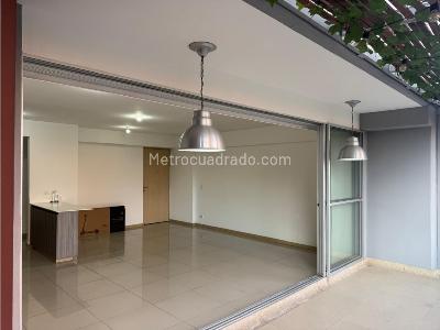 Apartamento de 3 alcobas en venta en Loma De Las Brujas, Envigado, 97 m² · foto 3 de 20