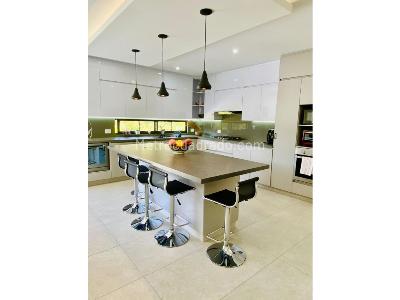 Casa de 3 alcobas en venta en Llanogrande, Rionegro, 230 m² · foto 5 de 13