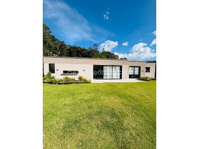 Casa de 3 alcobas en venta en Llanogrande, Rionegro, 230 m² · foto 13 de 13