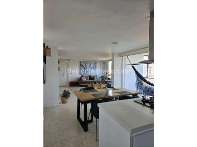Apartamento en venta en El Poblado, Medellín · foto 3 de 15