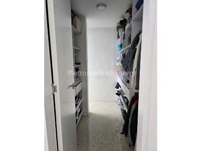 Apartamento en venta en El Poblado, Medellín · foto 10 de 15