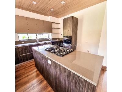 Casa de 4 alcobas en venta en Alto De Palmas, Envigado, 360 m² · foto 14 de 20