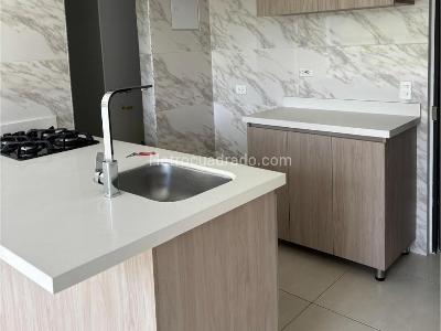 Apartamento de 2 alcobas en venta en Rionegro, Rionegro, 48 m² · foto 2 de 14