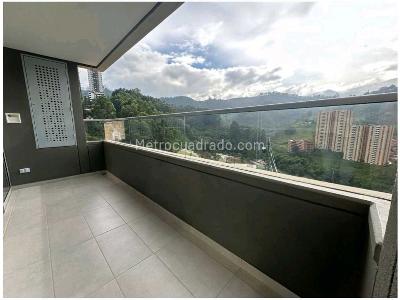 Apartamento de 2 alcobas en venta en San Jose, Sabaneta, 72 m² · foto 2 de 20