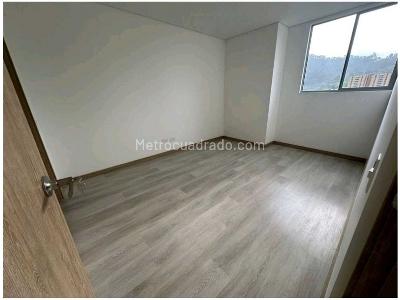 Apartamento de 2 alcobas en venta en San Jose, Sabaneta, 72 m² · foto 8 de 20