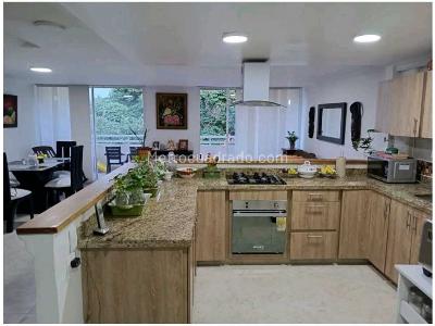 Apartamento de 3 alcobas en venta en Nueva Villa De Aburra, Medellín, 135 m² · foto 2 de 19