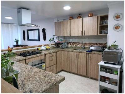 Apartamento de 3 alcobas en venta en Nueva Villa De Aburra, Medellín, 135 m² · foto 3 de 19