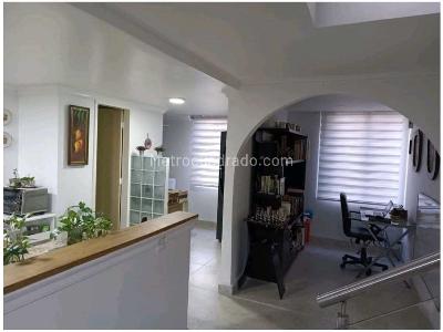 Apartamento de 3 alcobas en venta en Nueva Villa De Aburra, Medellín, 135 m² · foto 8 de 19