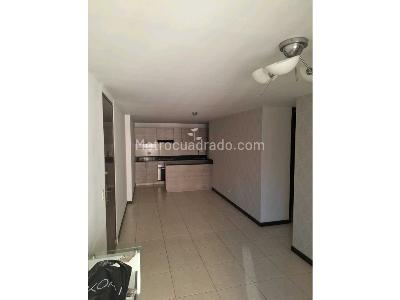 Apartamento de 3 alcobas en venta en San Jose, Sabaneta, 74 m² · foto 2 de 8
