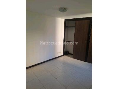 Apartamento de 3 alcobas en venta en San Jose, Sabaneta, 74 m² · foto 4 de 8
