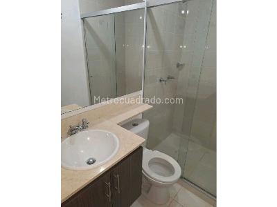 Apartamento de 3 alcobas en venta en San Jose, Sabaneta, 74 m² · foto 5 de 8