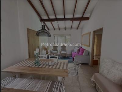 Casa de 3 alcobas en venta en La Paz, Envigado, 84 m² · foto 6 de 17