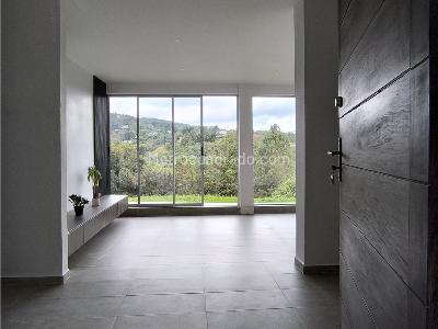 Casa de 3 alcobas en venta en Santa Elena, Medellín, 160 m² · foto 8 de 20