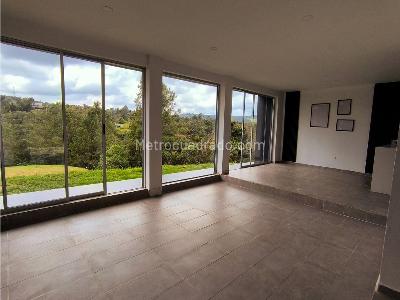 Casa de 3 alcobas en venta en Santa Elena, Medellín, 160 m² · foto 9 de 20