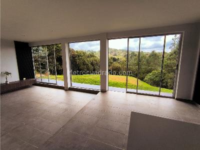Casa de 3 alcobas en venta en Santa Elena, Medellín, 160 m² · foto 16 de 20