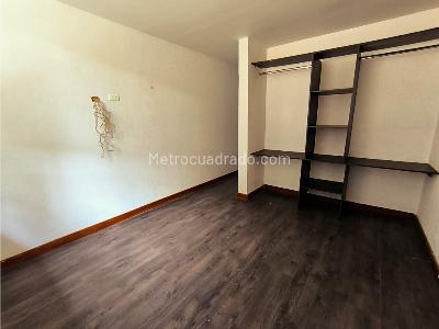 Casa de 3 alcobas en venta en Santa Elena, Medellín, 160 m² · foto 19 de 20