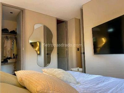 Apartamento de 2 alcobas en venta en Loma De Los Mesa, Envigado, 128 m² · foto 11 de 20