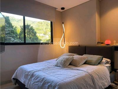 Apartamento de 2 alcobas en venta en Loma De Los Mesa, Envigado, 128 m² · foto 12 de 20