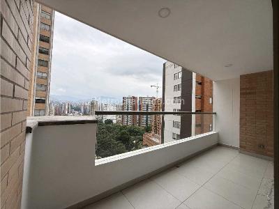 Apartamento de 3 alcobas en venta en Loma De San Jose, Sabaneta, 104 m² · foto 3 de 20