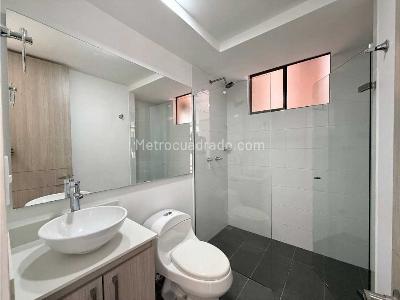 Apartamento de 3 alcobas en venta en Loma De San Jose, Sabaneta, 104 m² · foto 12 de 20