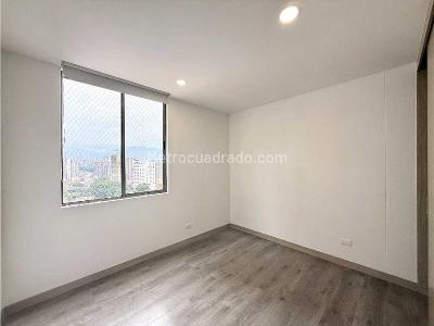 Apartamento de 3 alcobas en venta en Loma De San Jose, Sabaneta, 104 m² · foto 14 de 20