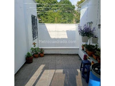 Casa de 4 alcobas en venta en Prados De Sabaneta, Sabaneta, 135 m² · foto 2 de 20