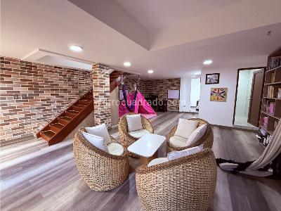 Casa de 4 alcobas en venta en Las Antillas, Envigado, 219 m² · foto 4 de 20