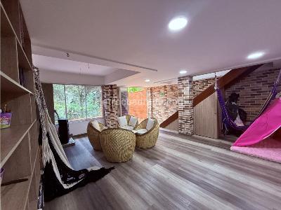 Casa de 4 alcobas en venta en Las Antillas, Envigado, 219 m² · foto 7 de 20