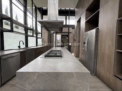 Casa de 5 alcobas en venta en Llanogrande, Rionegro, 595 m² · foto 12 de 20