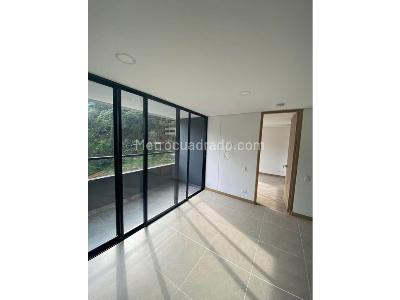 Apartaestudio en venta en Altos Del Poblado, Medellín, 50 m² · foto 2 de 18