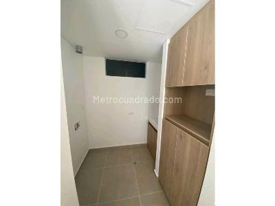 Apartaestudio en venta en Altos Del Poblado, Medellín, 50 m² · foto 5 de 18