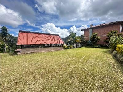 Casa de 5 alcobas en venta en El Escobero, Envigado · foto 17 de 20