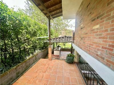 Casa de 3 alcobas en venta en Las Lomitas, Sabaneta, 243 m² · foto 3 de 20