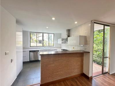 Casa de 5 alcobas en venta en Loma Del Chocho, Envigado, 300 m² · foto 2 de 20