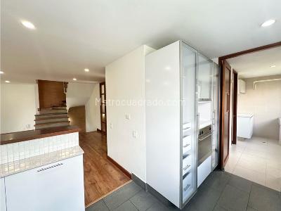 Casa de 5 alcobas en venta en Loma Del Chocho, Envigado, 300 m² · foto 3 de 20
