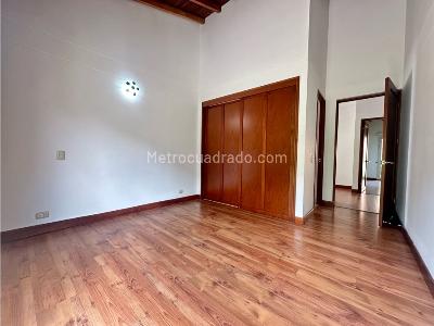 Casa de 5 alcobas en venta en Loma Del Chocho, Envigado, 300 m² · foto 6 de 20