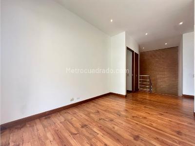 Casa de 5 alcobas en venta en Loma Del Chocho, Envigado, 300 m² · foto 9 de 20