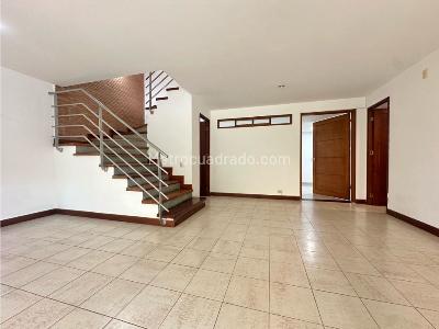 Casa de 5 alcobas en venta en Loma Del Chocho, Envigado, 300 m² · foto 13 de 20