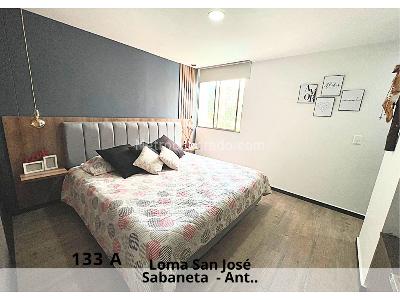 Apartamento de 3 alcobas en venta en Loma De San Jose, Sabaneta, 107 m² · foto 7 de 13