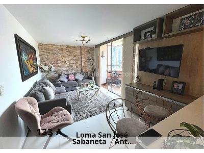 Apartamento de 3 alcobas en venta en Loma De San Jose, Sabaneta, 107 m² · foto 8 de 13
