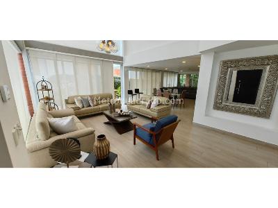 Casa de 5 alcobas en venta en San Remo, Sabaneta, 528 m² · foto 11 de 19