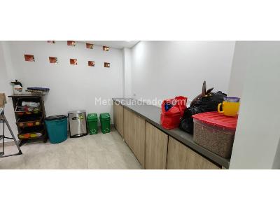 Casa de 5 alcobas en venta en San Remo, Sabaneta, 528 m² · foto 17 de 19