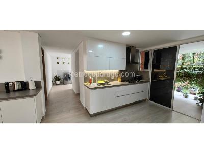 Casa de 5 alcobas en venta en San Remo, Sabaneta, 528 m² · foto 5 de 19