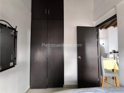 Apartamento de 3 alcobas en venta en Virgen Del Carmen, Sabaneta, 69 m² · foto 19 de 20