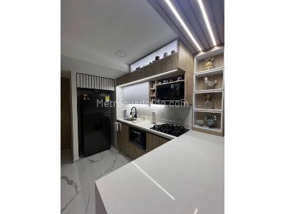 Apartamento de 2 alcobas en venta en San Remo, Sabaneta, 55 m² · foto 2 de 10