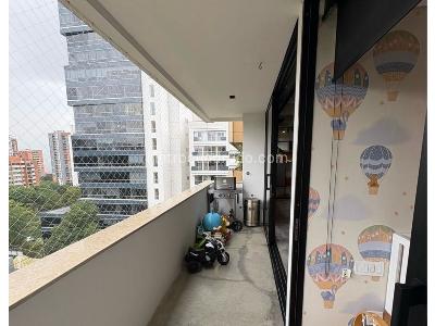 Apartamento de 3 alcobas en venta en El Diamante, Medellín, 230 m² · foto 13 de 14