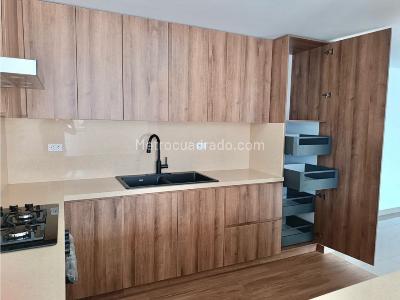 Apartamento de 3 alcobas en venta en Zuñiga, Envigado, 243 m² · foto 9 de 10