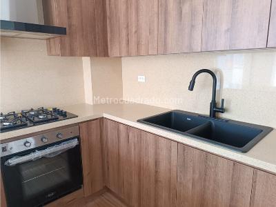 Apartamento de 3 alcobas en venta en Zuñiga, Envigado, 243 m² · foto 10 de 10