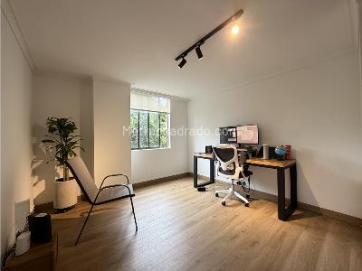 Apartamento de 4 alcobas en venta en El Tesoro, Medellín, 140 m² · foto 9 de 17